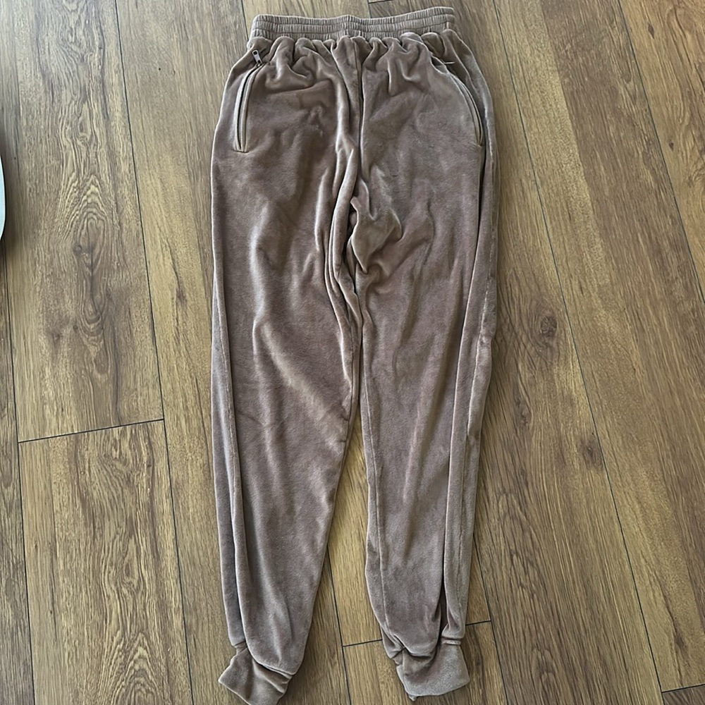 Skims Velour Jogger Sienna‎ - Picture 3 of 3